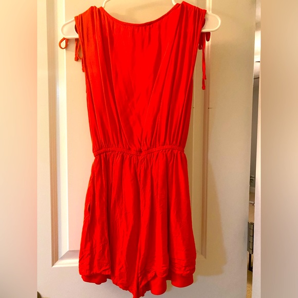 Red romper - Picture 2 of 2